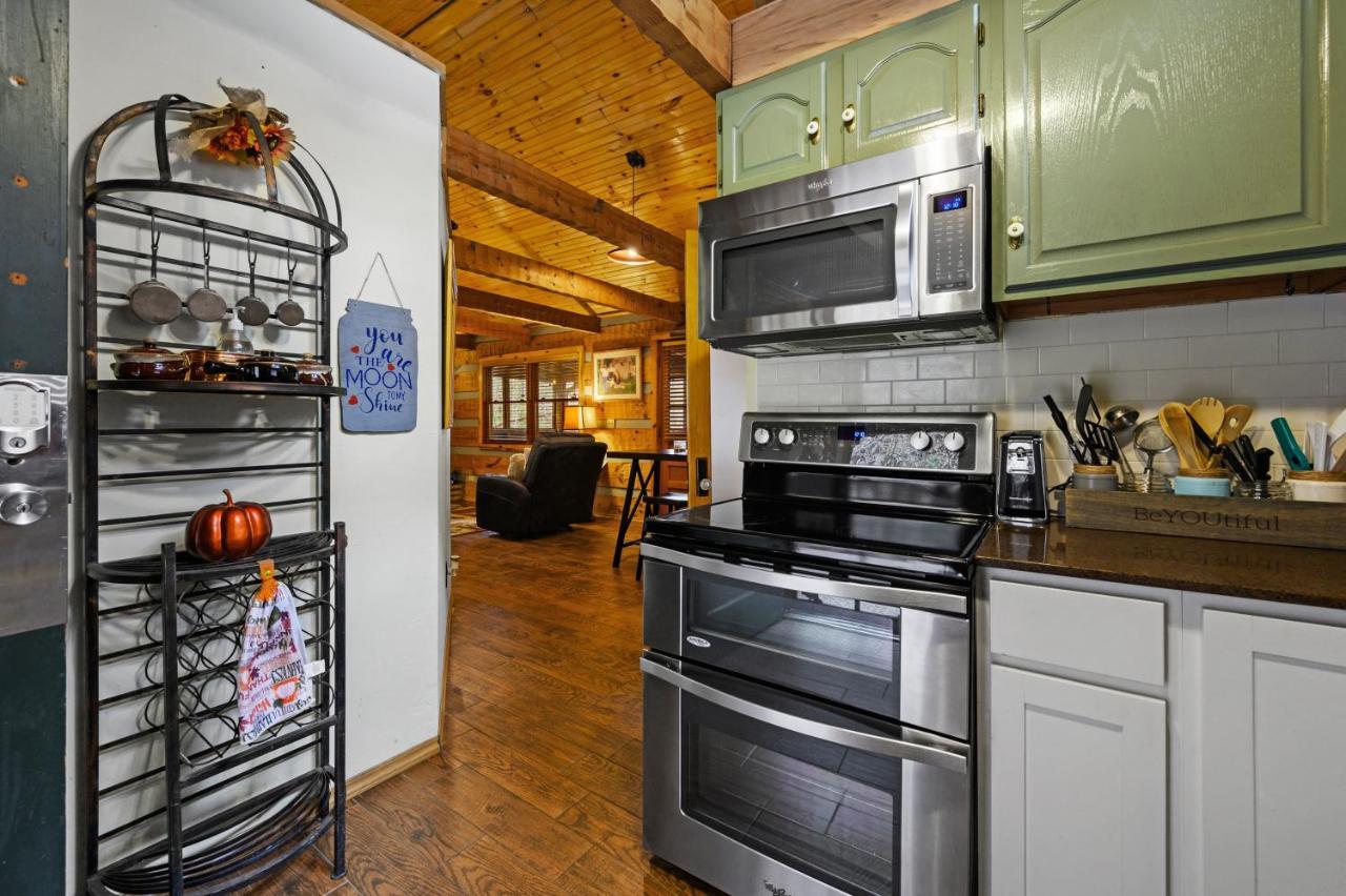 Villa The Robins Nest With Hot Tub à Pigeon Forge Extérieur photo