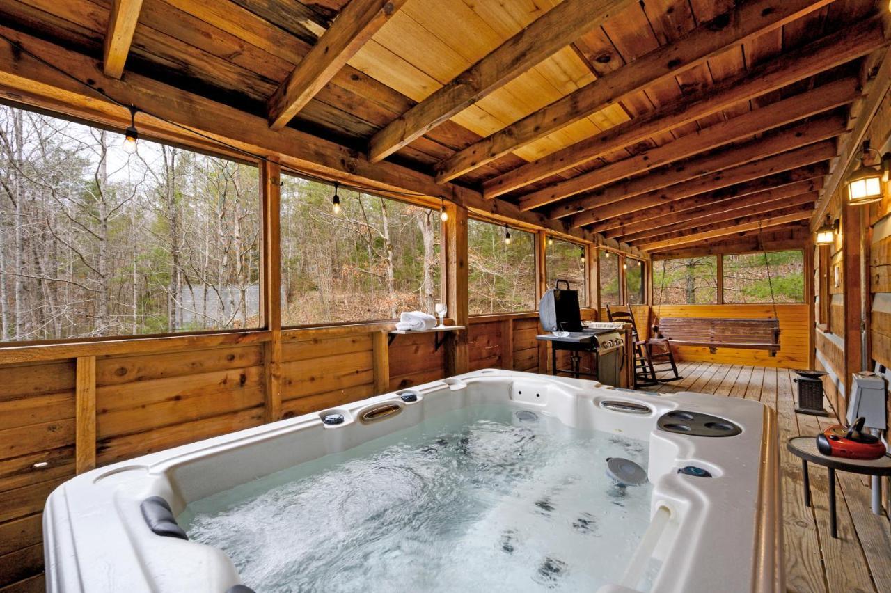 Villa The Robins Nest With Hot Tub à Pigeon Forge Extérieur photo