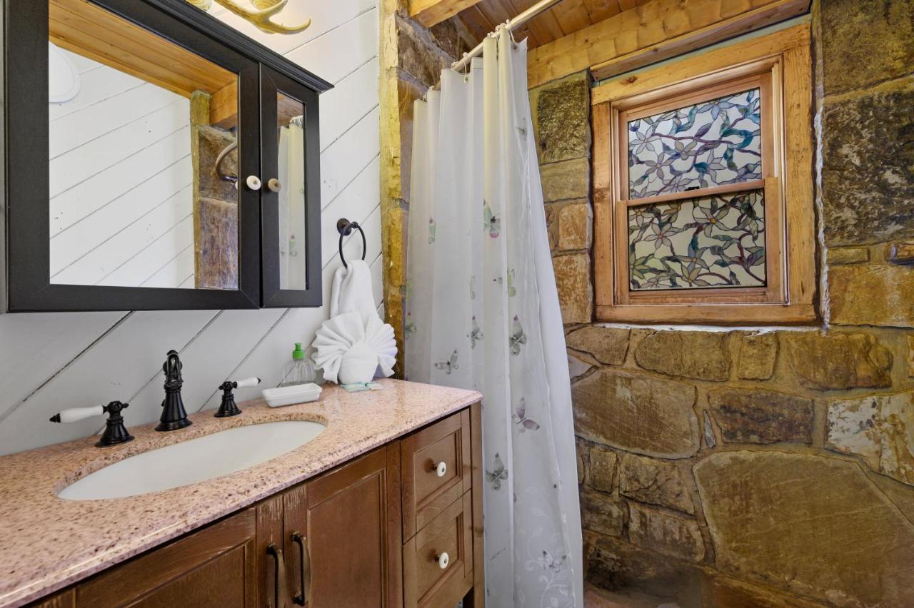 Villa The Robins Nest With Hot Tub à Pigeon Forge Extérieur photo