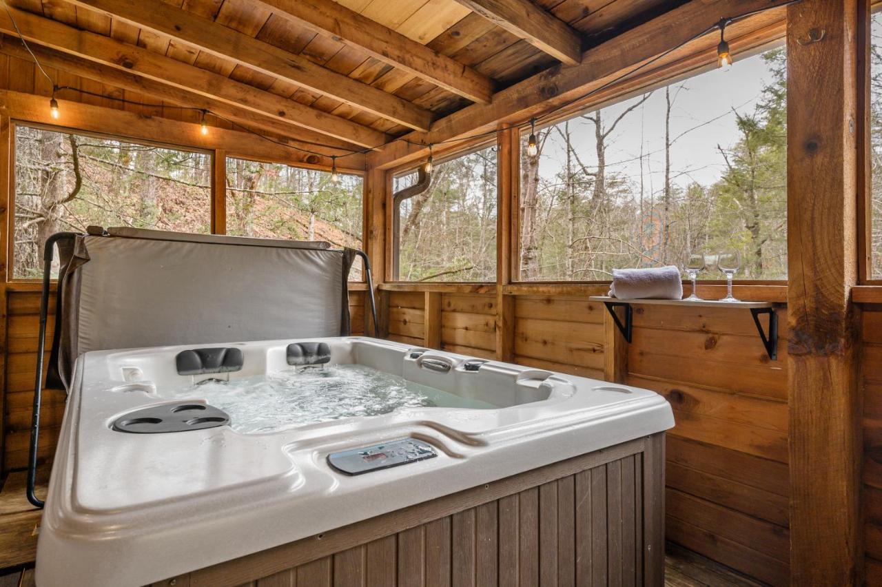 Villa The Robins Nest With Hot Tub à Pigeon Forge Extérieur photo